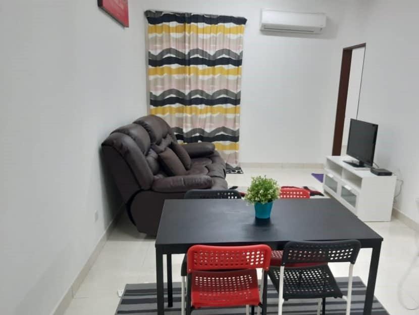 Afnan Homestay At Semenyih, Ascotte Boulevard Bagian luar foto